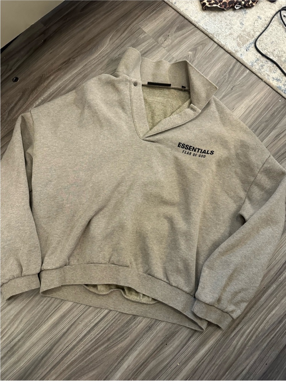 Essentials Fear of God Men's V-Neck Taupe Pullover Sweater